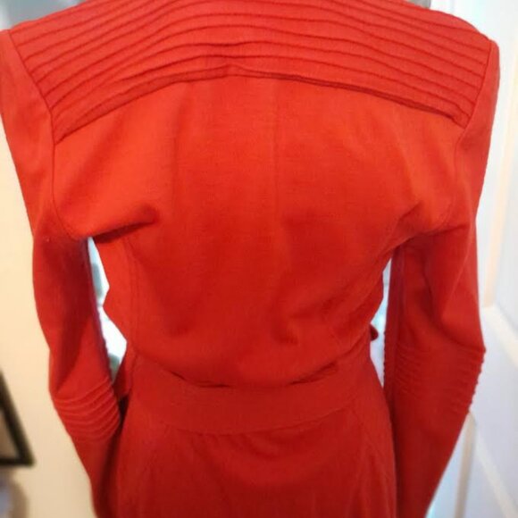 Diane Von Furstenberg Wrap Biker Red Wrap Dress 100% Wool Size 8 - Picture 2 of 9